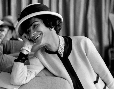 storia di coco chanel|what happened to coco chanel after the war.